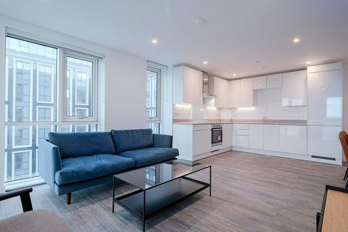 3 Bedroom Flat To Rent In Strand Street, Liverpool, L1