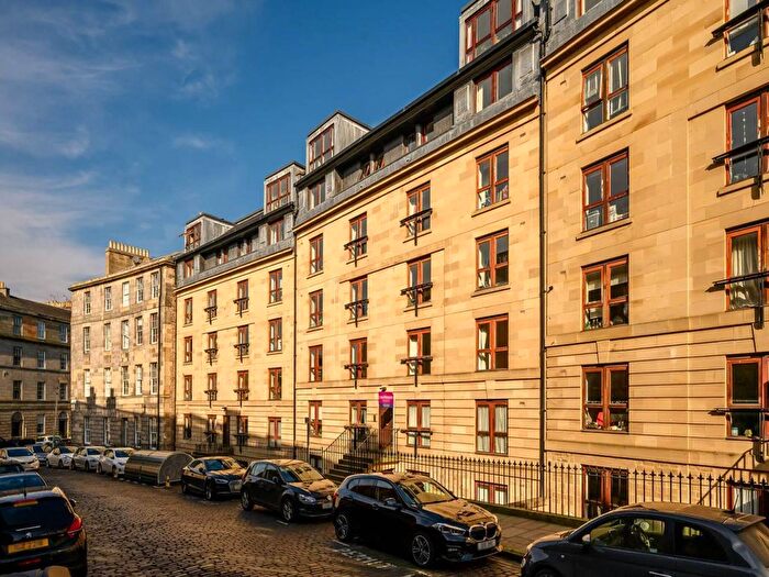 2 Bedroom Flat To Rent In St Stephen Street, Stockbridge, Edinburgh, EH3
