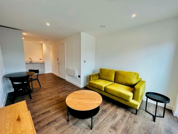 1 Bedroom Apartment To Rent In Waterhouse, Salford, M5
