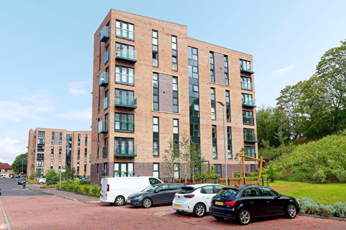 2 Bedroom Flat To Rent In Dorchester Avenue, Kelvindale, Glasgow, G12