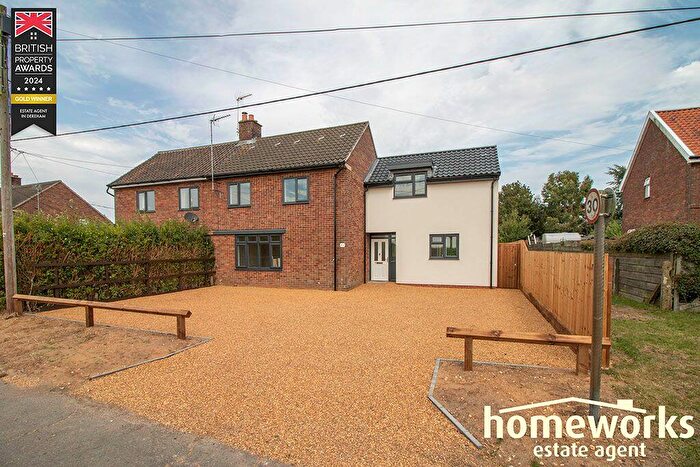 3 Bedroom Semi-Detached House To Rent In Weasenham Road, Litcham, King's Lynn, PE32