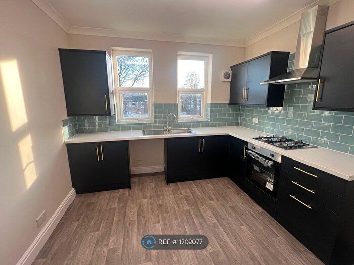 2 Bedroom Flat To Rent In Liverpool Road, Eccles, Manchester, M30