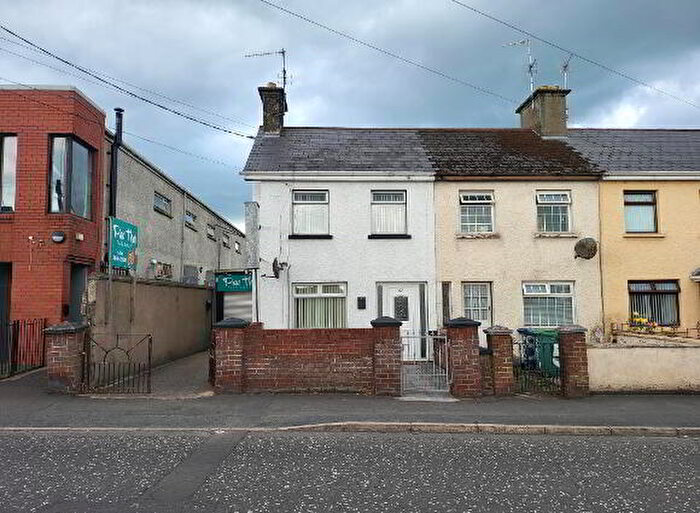 3 Bedroom End Of Terrace House For Sale In Lake Street, Lurgan, BT67