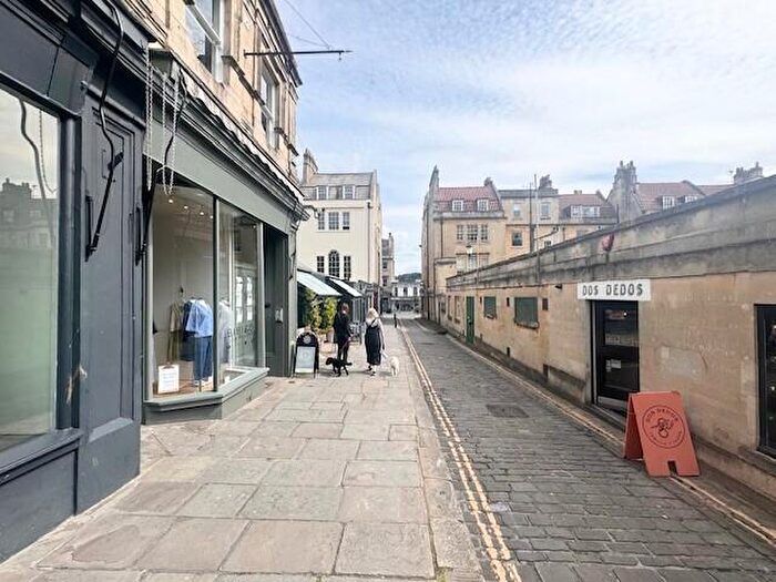 2 Bedroom Apartment To Rent In Bartlett Street, Bath, BA1