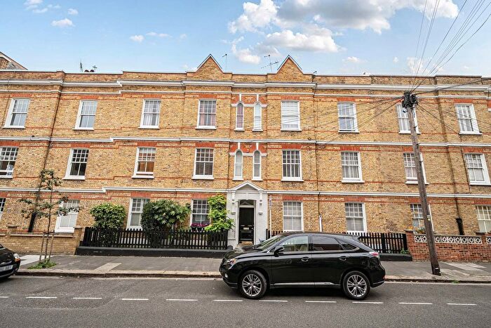 1 Bedroom Flat For Sale In St Olaf's Road, Munster Village, London, SW6