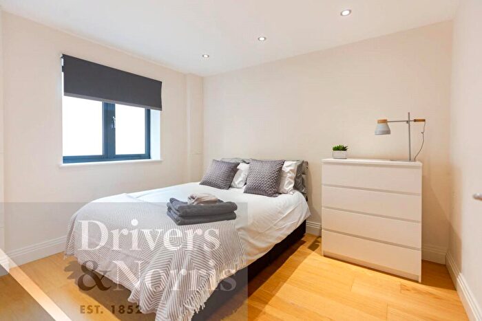 4 Bedroom Apartment To Rent In Lotus Mews, Sussex Way, Archway, London, N19