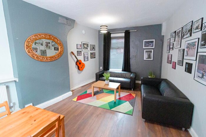 6 Bedroom House To Rent In Talbot Street, Nottingham, NG1