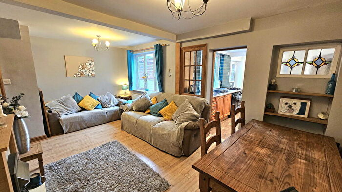 3 Bedroom Terraced House For Sale In Stourbridge, Norton, Lavender Lane, DY8