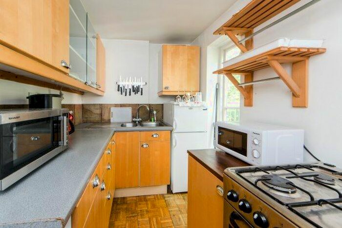 1 Bedroom Property To Rent In St. Lukes Road, Notting Hill, W11