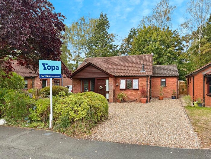 2 Bedroom Detached Bungalow For Sale In Finningley Road, Lincoln, LN6