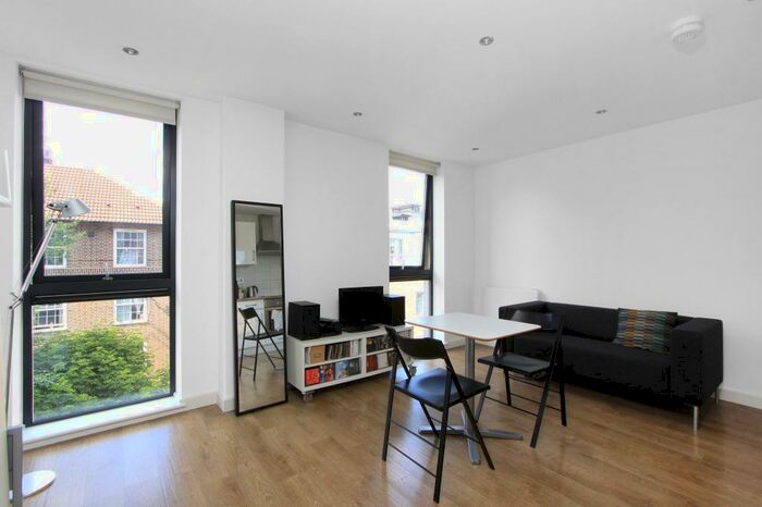 Studio To Rent In Carillon Court, Greatorex Street, London, E1