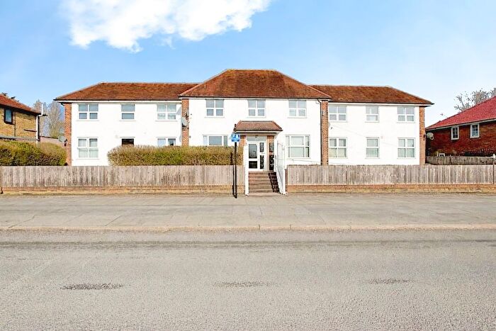 2 Bedroom Flat For Sale In Churchdown, Bromley, BR1