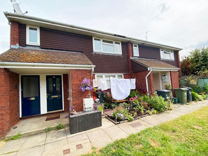2 Bedroom Maisonette To Rent In Barnwood Rd, Guildford, GU2