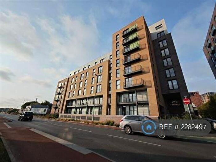 1 Bedroom Flat To Rent In Craven Street, Salford, M5