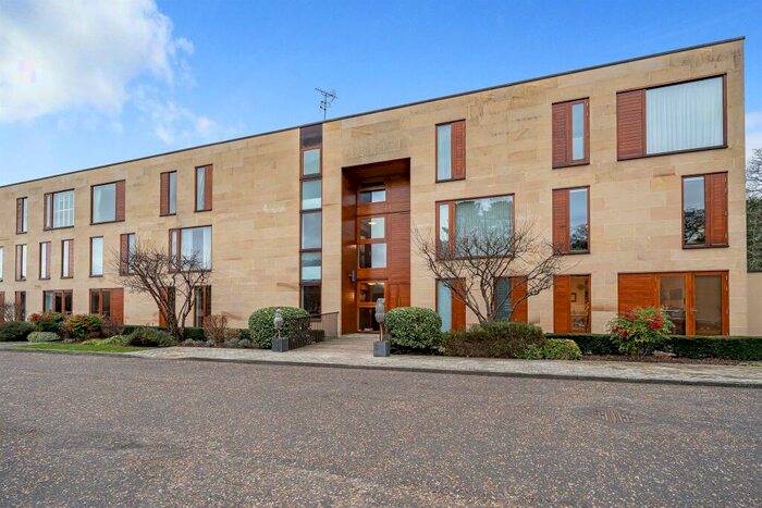 2 Bedroom Apartment For Sale In Cliveden Gages, Taplow, Maidenhead, SL6