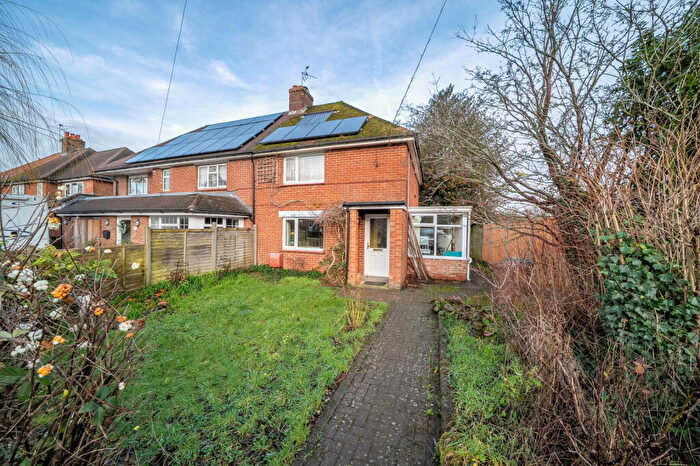 3 Bedroom Semi-Detached House For Sale In Bere Hill, Whitchurch, RG28