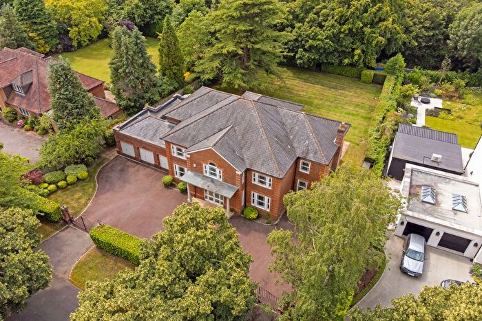 5 Bedroom Detached House For Sale In The Ridge, Epsom, KT18