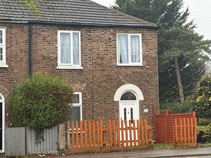 3 Bedroom Property To Rent In Oundle Road, Peterborough, PE2