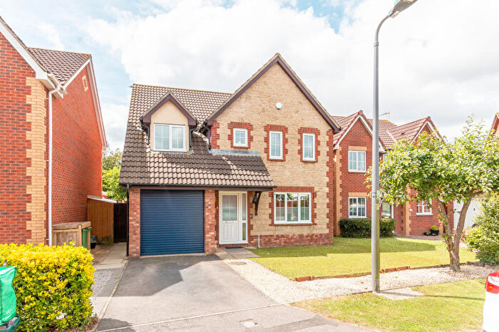4 Bedroom Detached House For Sale In Juniper Way, Bradley Stoke, Bristol, Gloucestershire, BS32