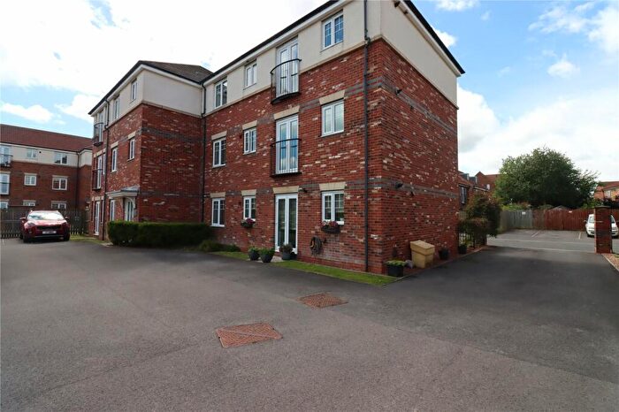 2 Bedroom Flat For Sale In Dunns Way, Blaydon-on-Tyne, NE21