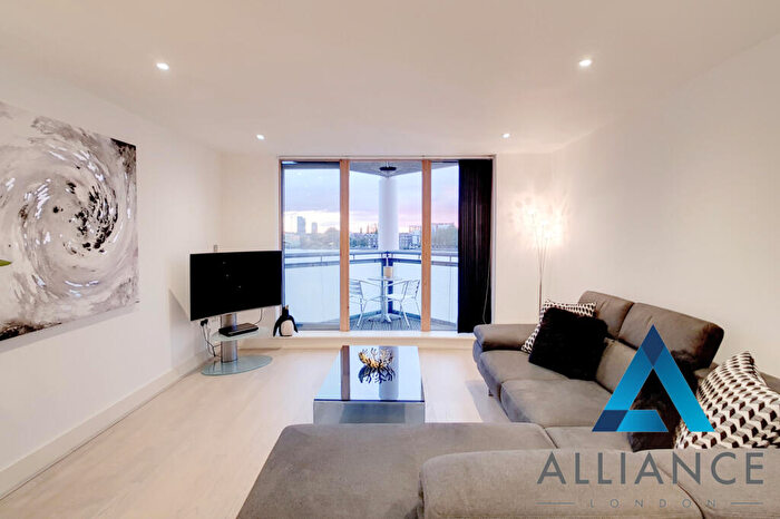 2 Bedroom Flat To Rent In Crew Street, London, E14