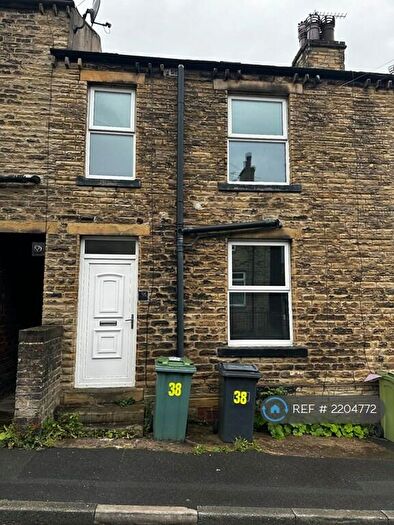 2 Bedroom Terraced House To Rent In South Parade, Cleckheaton, BD19