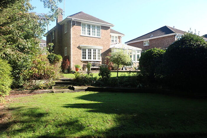 4 Bedroom Detached House For Sale In Southview Close, Rayleigh, SS6