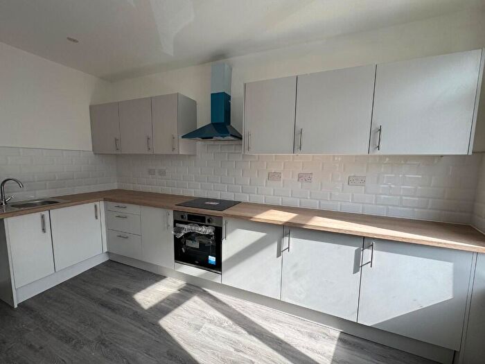 5 Bedroom Flat To Rent In Alfreton Road, Nottingham, Nottinghamshire, NG7