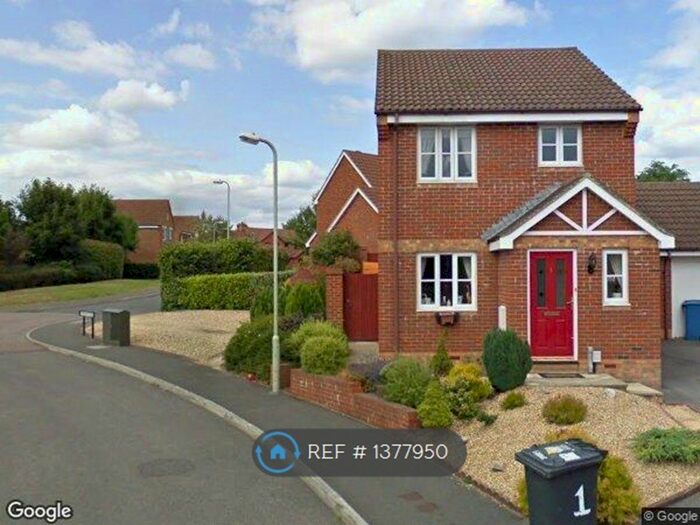 3 Bedroom Semi-Detached House To Rent In Pawmers Mead, Fleet, GU52