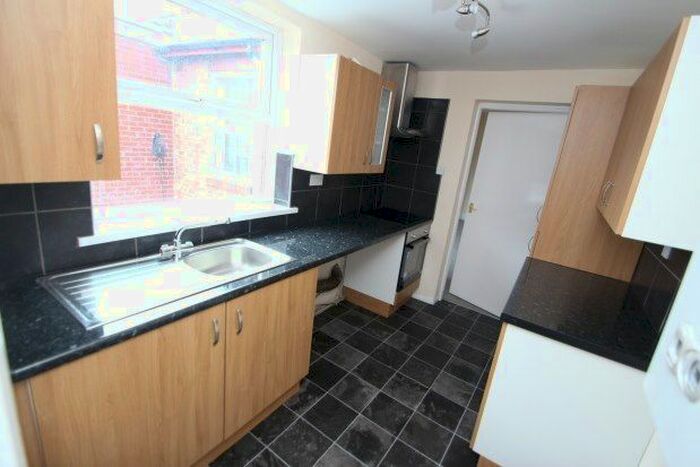 3 Bedroom Flat To Rent In Canning Street, Newcastle Upon Tyne, NE4