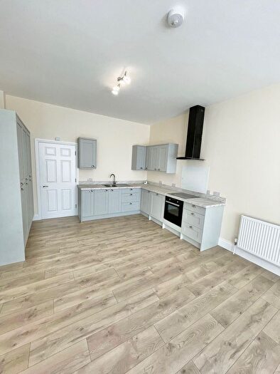 2 Bedroom Flat To Rent In Wimborne Road, Bournemouth, BH9
