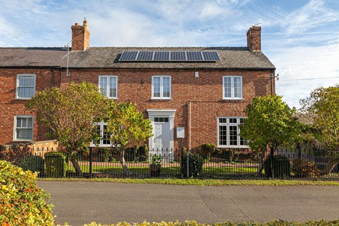 4 Bedroom Semi-Detached House For Sale In Lilley Street, Long Bennington, Newark, NG23