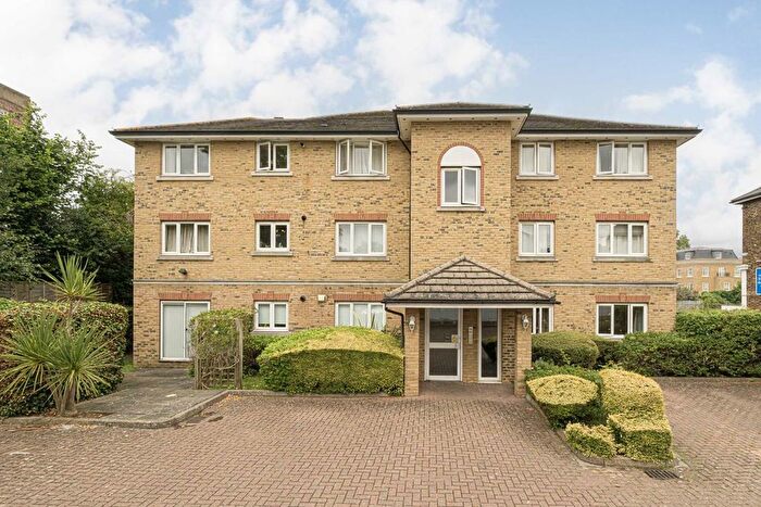 2 Bedroom Flat To Rent In Sherland Road, Twickenham, TW1