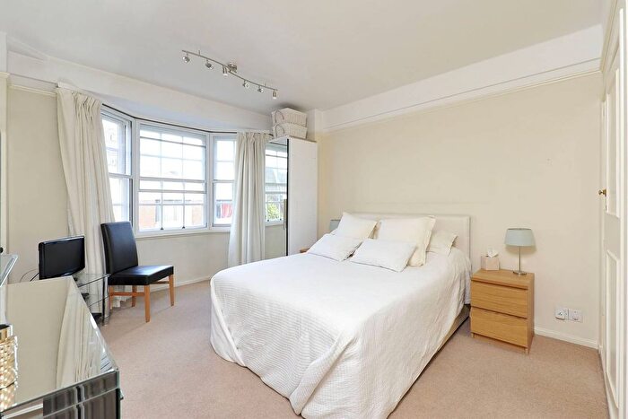 1 Bedroom Flat To Rent In Whiteheads Grove, Chelsea, London, SW3