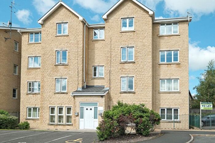 2 Bedroom Apartment To Rent In Straight Mile Court, Burnley, Lancashire, BB11