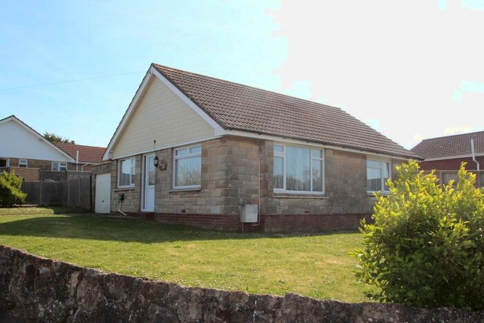 2 Bedroom Detached House To Rent In Place Road, Cowes, PO31