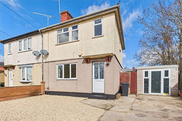 3 Bedroom Semi Detached House For Sale In Hurst Crescent, Pinehurst, Swindon, SN2