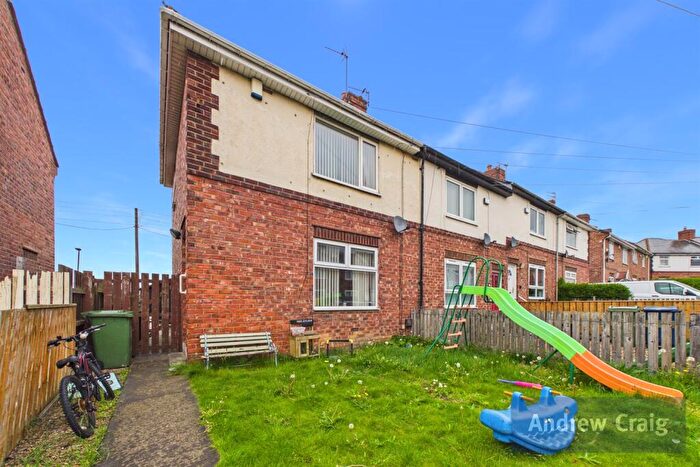 2 Bedroom End Of Terrace House For Sale In Dorset Avenue, Birtley, DH3