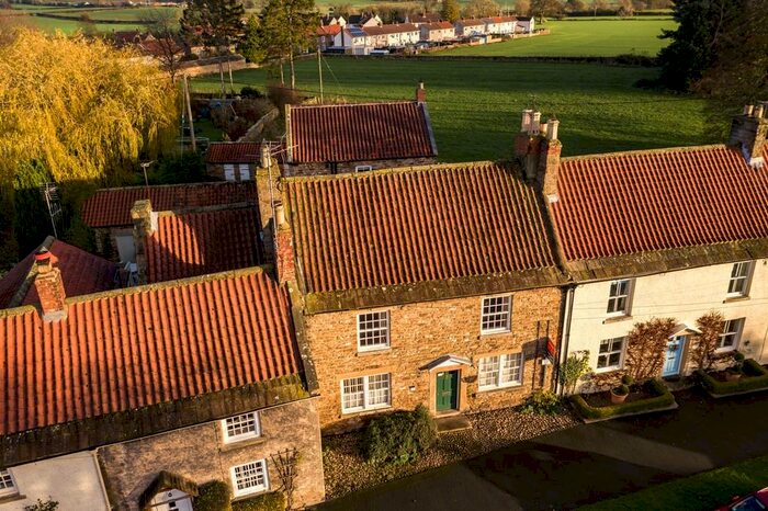 3 Bedroom Cottage For Sale In High Street, Gilling West, DL10