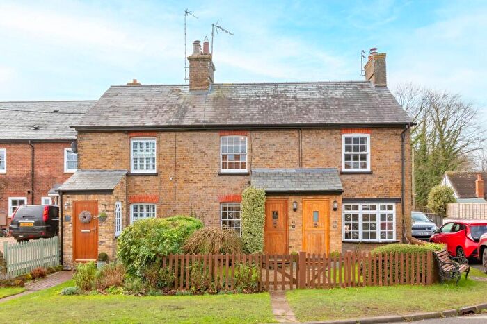 1 Bedroom Terraced House For Sale In Tring Road, Wilstone, Tring, HP23
