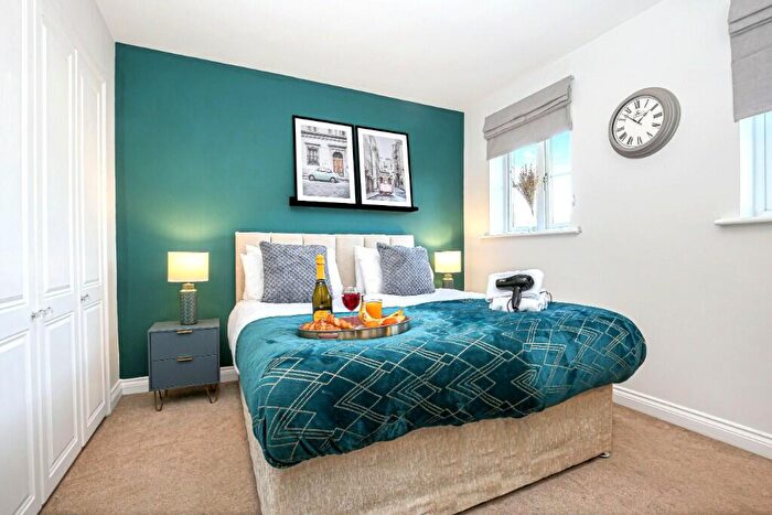 3 Bedroom House To Rent In Berrywood Drive, Northampton, Northamptonshire, NN5