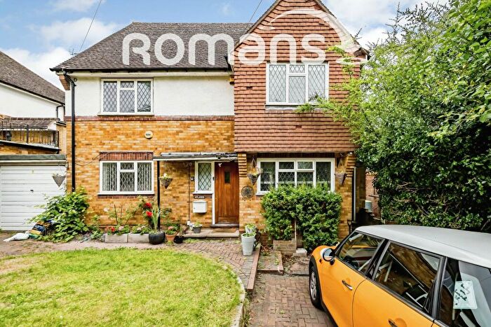 4 Bedroom Detached House To Rent In Shelley Road, HP11