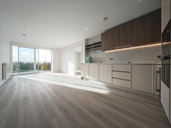 2 Bedroom Flat To Rent In Bufton House, Astell Road, Blackheath, SE3