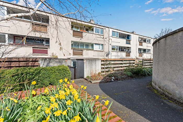 2 Bedroom Flat For Sale In / Newhaven Main Street, Trinity, Edinburgh, EH6