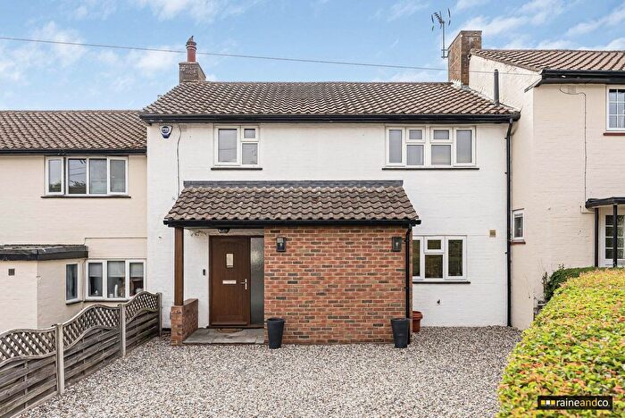 3 Bedroom Terraced House For Sale In Glebe Cottages, Essendon, Hatfield, AL9