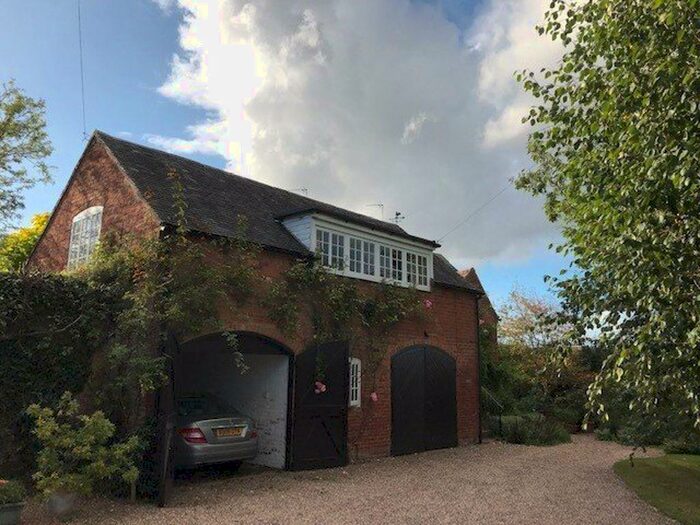 1 Bedroom Property To Rent In Swallows Nest, Blacksmiths Lane, Newton Solney, DE15