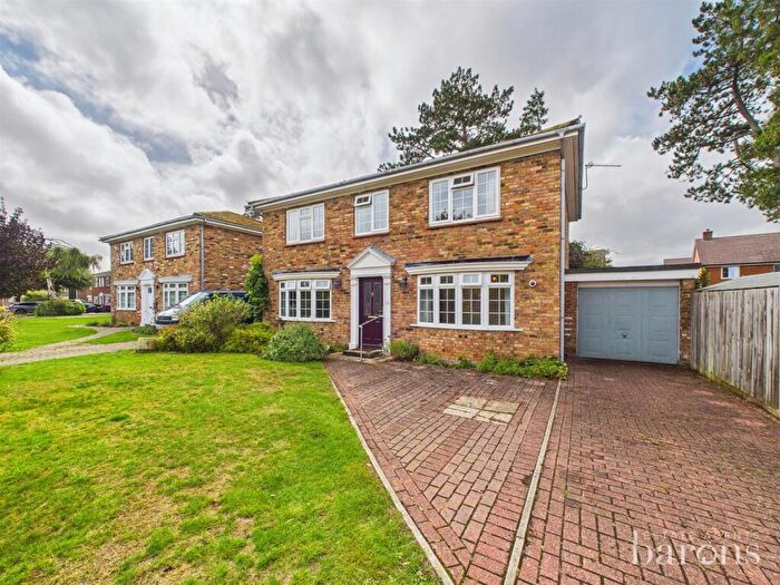 4 Bedroom Detached House For Sale In Barn Lane, Oakley, Basingstoke, RG23
