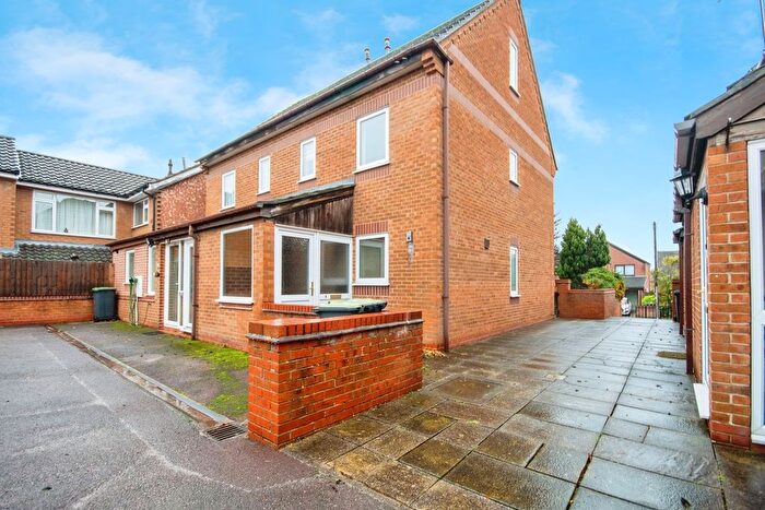 3 Bedroom Semi Detached House For Sale In Gatehouse Court, Beeston, Nottingham, NG9