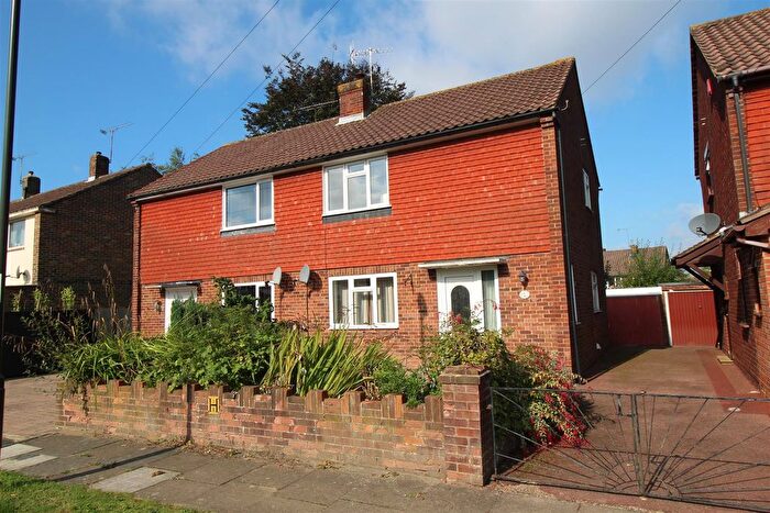 2 Bedroom Semi-Detached House For Sale In Northgate, Crawley, RH10