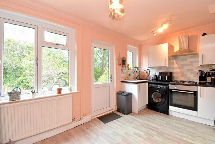 2 Bedroom House For Sale In The Crescent, Caerphilly, CF83